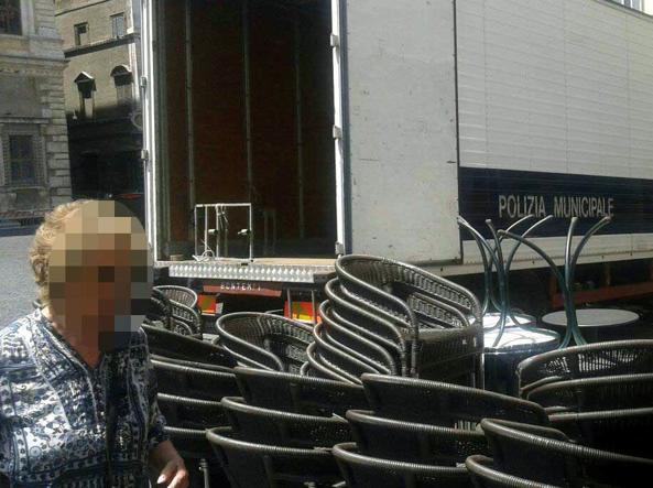 PIAZZA FARNESE, NUOVO INTERVENTO ANTI ABUSIVISMO