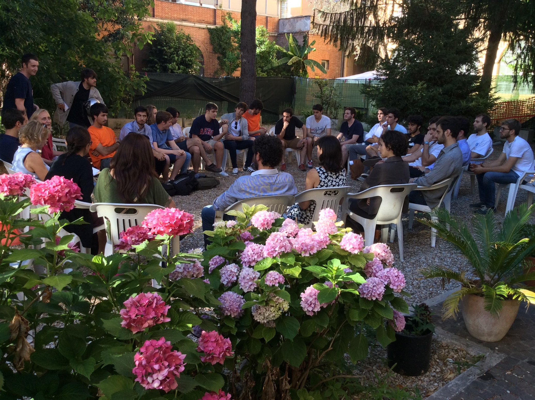 PRIMA ASSEMBLEA DEGLI ISCRITTI AL CENTRO GIOVANI MUNICIPALE