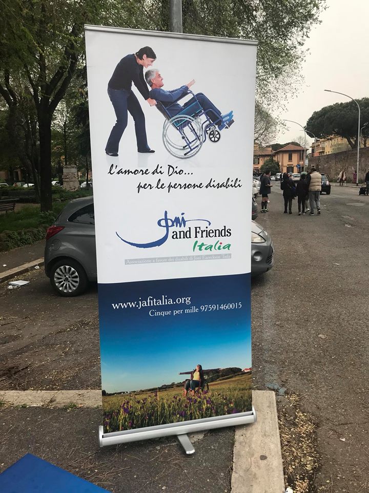 RACCOLTA DI AUSILI MEDICI PER DISABILI