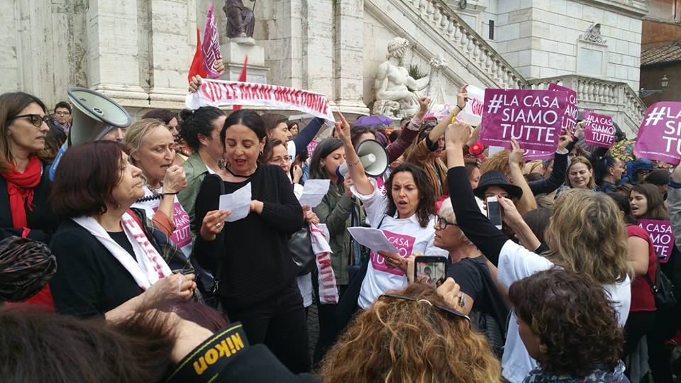 IL MOVIMENTO 5 STELLE CONTRO LA CASA INTERNAZIONALE DELLE DONNE