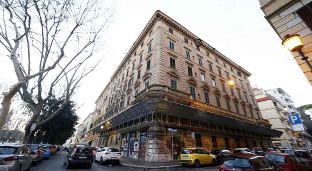 SI AVVIA A CONCLUSIONE LA STORIA DEL PALAZZO OCCUPATO DI VIA CARLO FELICE