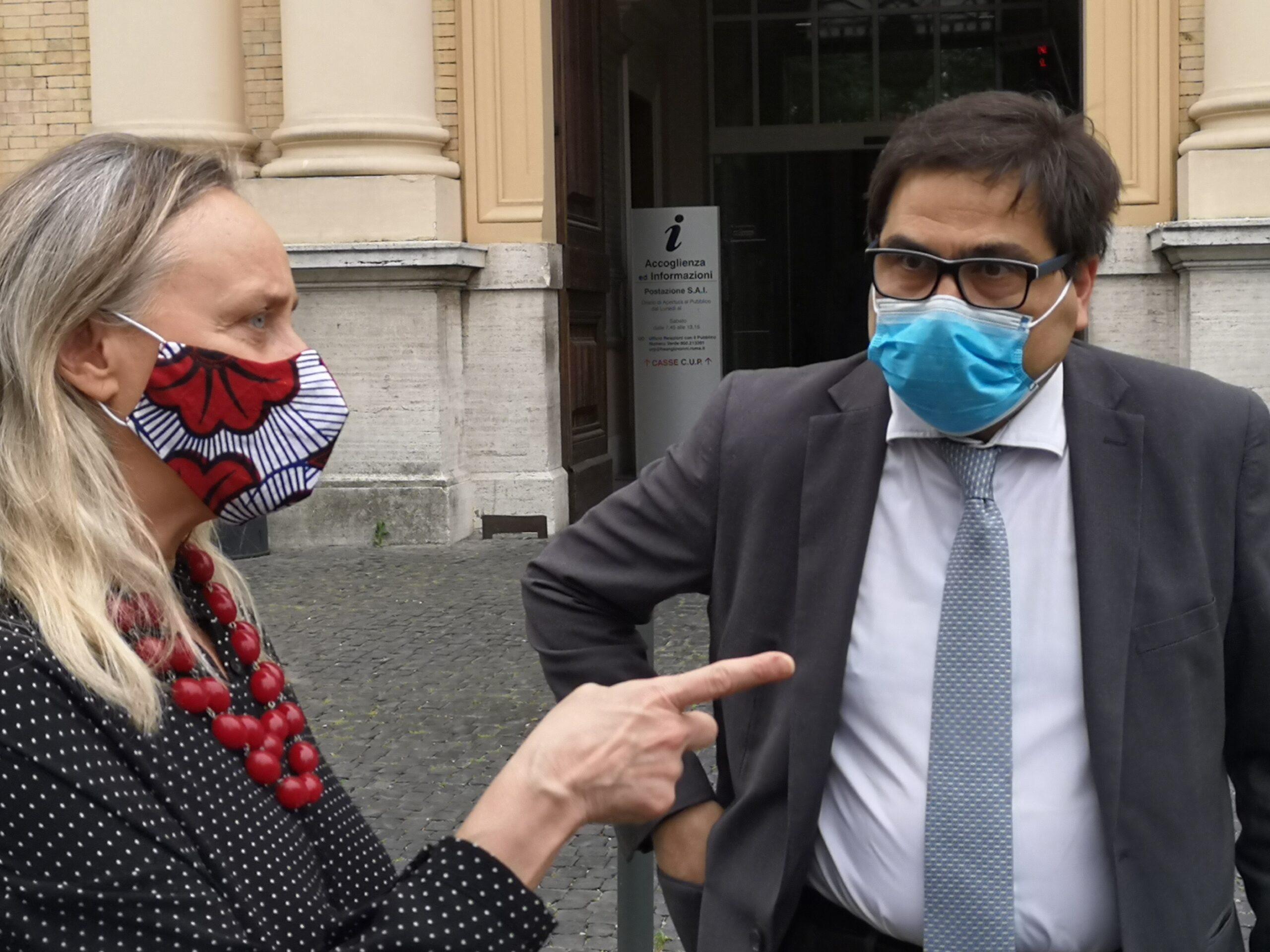 INAUGURATO IL PUNTO DRIVE IN PER I TAMPONI AL SAN GIOVANNI