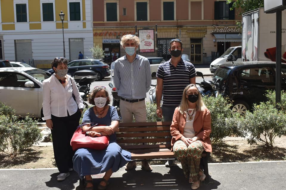 NUOVE PANCHINE PER VIA ANDREA DORIA