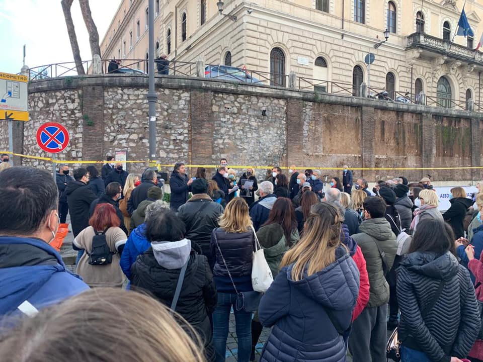 RIAPRITE I MERCATINI ARTIGIANALI DELLA DOMENICA