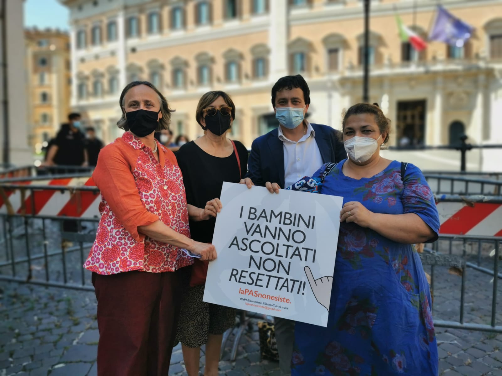 NO  alla P.A.S. !!