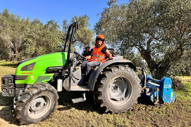 CON IL SINDACO ALLA TENUTA DI CASTEL DI GUIDO PER LA PRODUZIONE DELL’OLIO DI ROMA